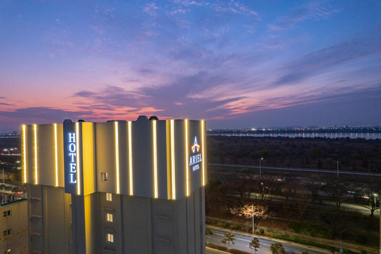 Ariel Hotel Пусан Экстерьер фото