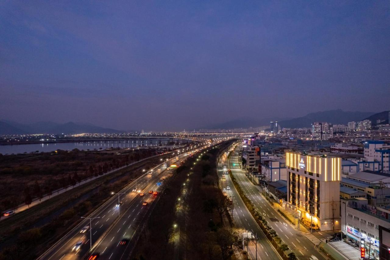 Ariel Hotel Пусан Экстерьер фото