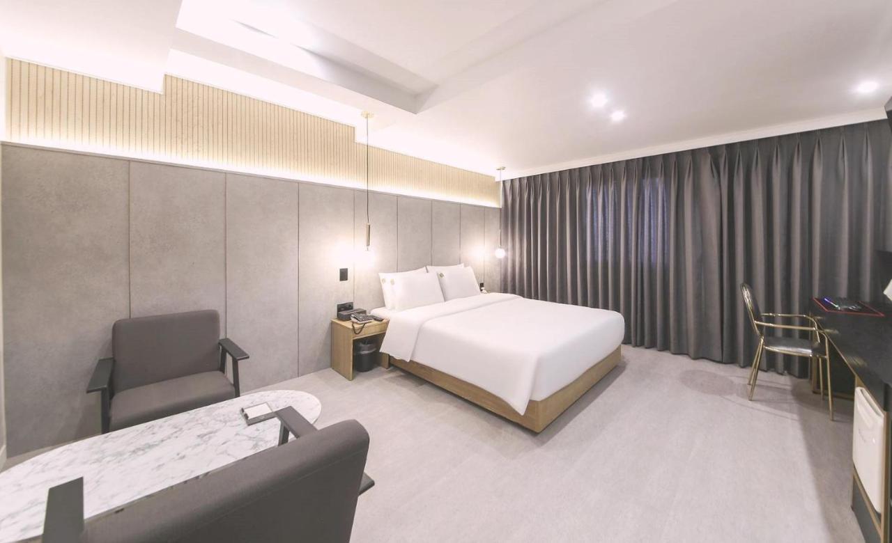 Ariel Hotel Пусан Экстерьер фото