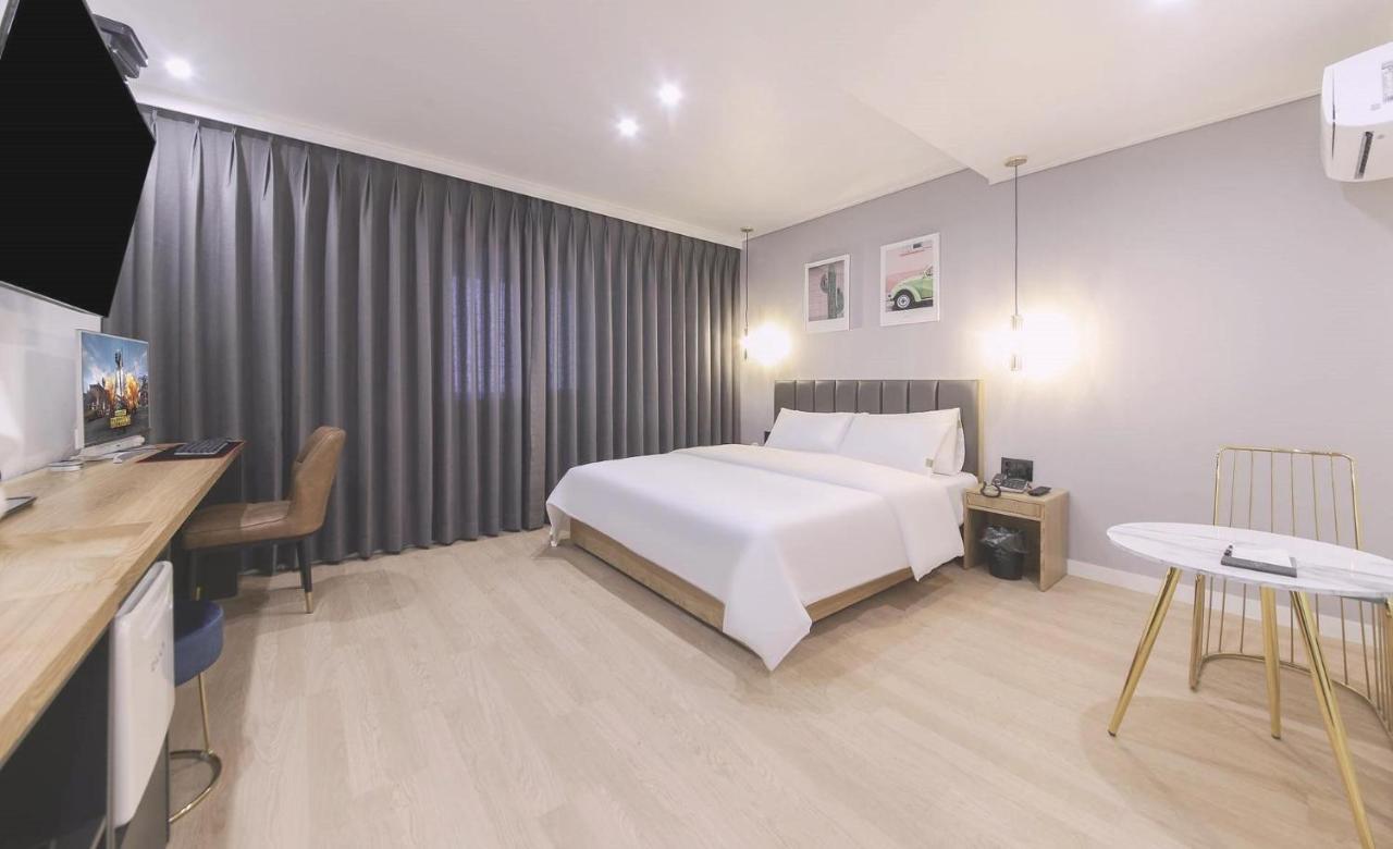Ariel Hotel Пусан Экстерьер фото