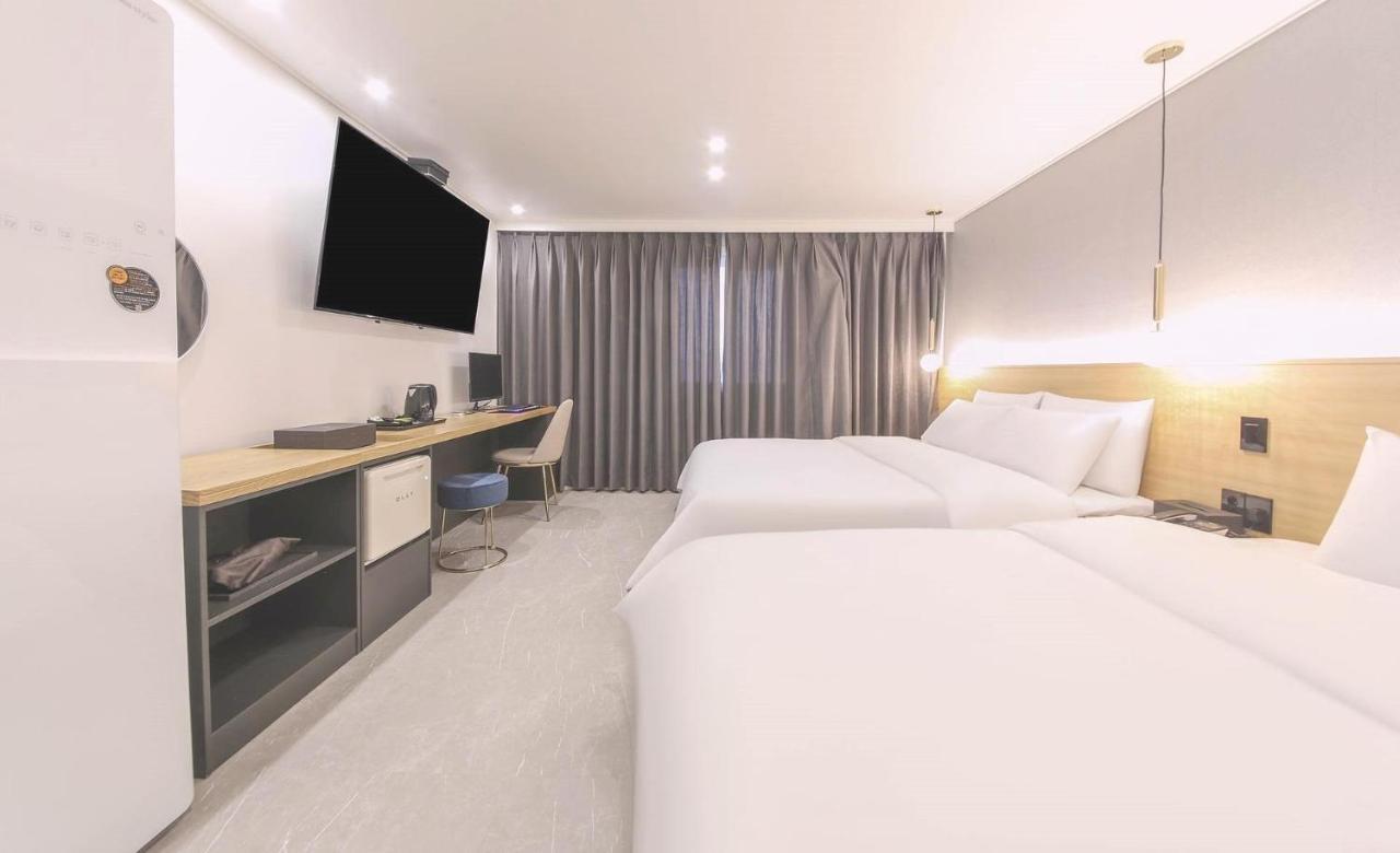 Ariel Hotel Пусан Экстерьер фото