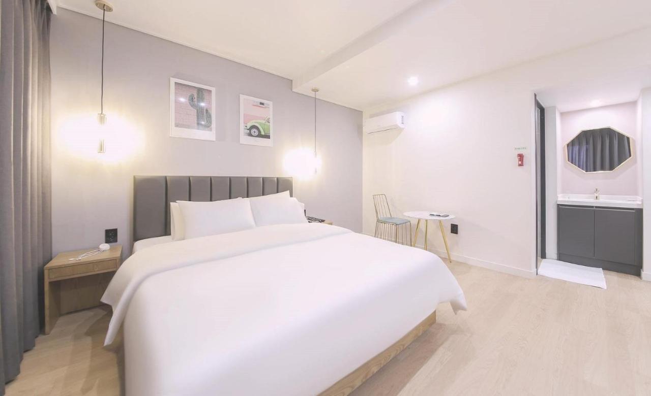 Ariel Hotel Пусан Экстерьер фото