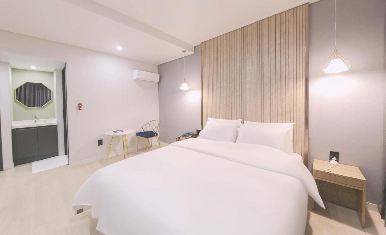 Ariel Hotel Пусан Экстерьер фото