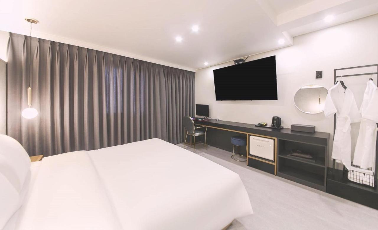 Ariel Hotel Пусан Экстерьер фото