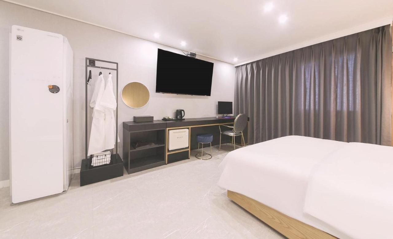 Ariel Hotel Пусан Экстерьер фото